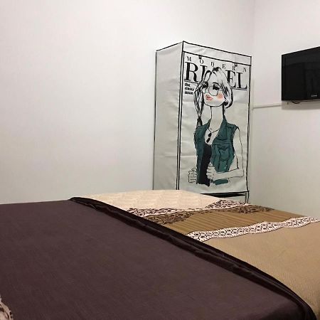 Large Apartment City Centre Bukares Bagian luar foto
