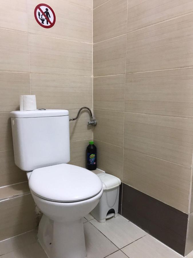 Large Apartment City Centre Bukares Bagian luar foto